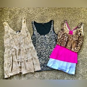 Lot 3 of Women’s Tops